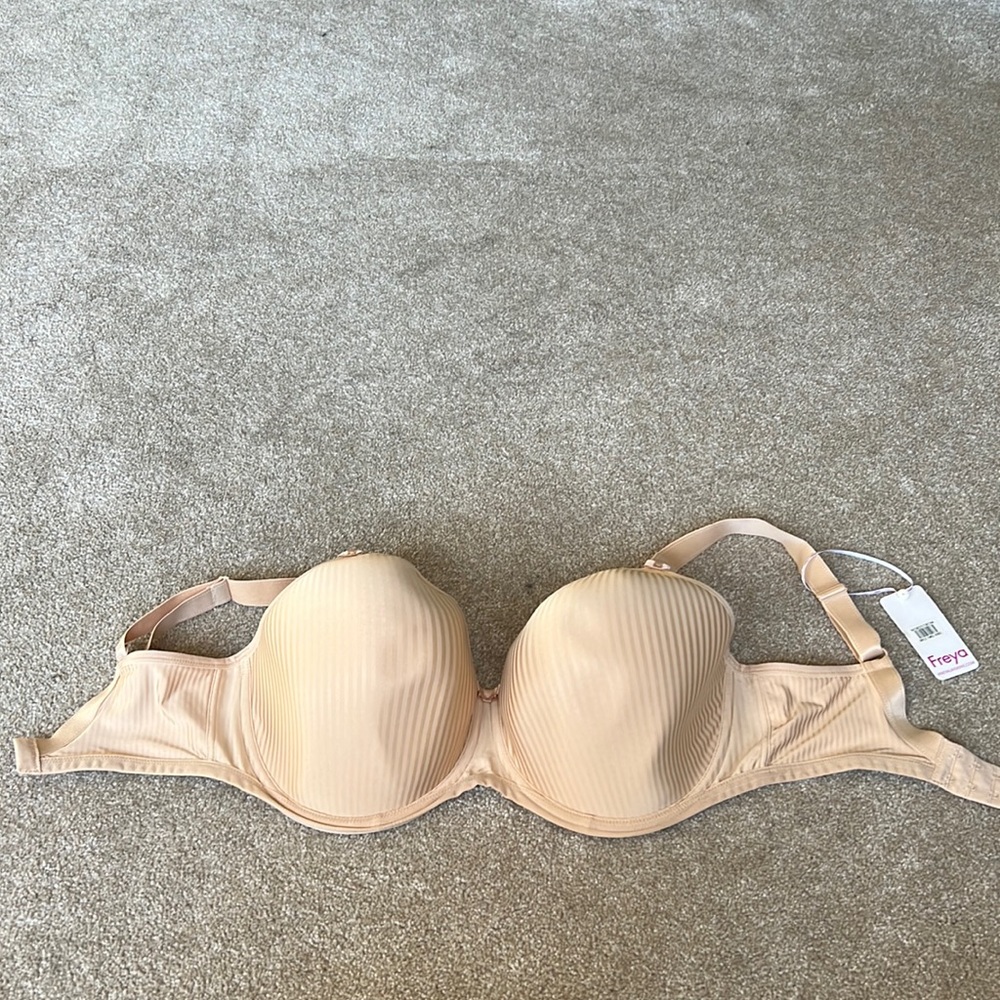 NWT Freya Idol Balcony T-shirt bra nude 36G